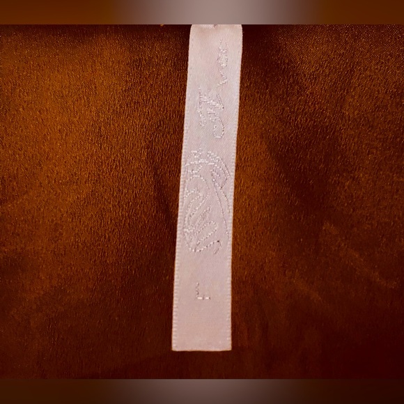 Ruched Frill Hem Booty Enhancing Midi Skirt - Picture 8 of 9